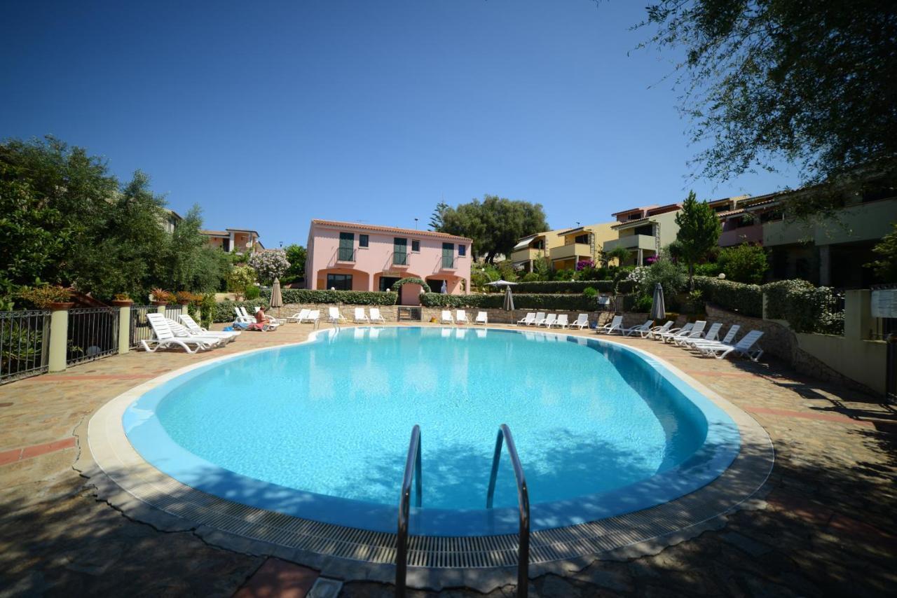 Villaggio Sa Ventana Badesi Exterior photo